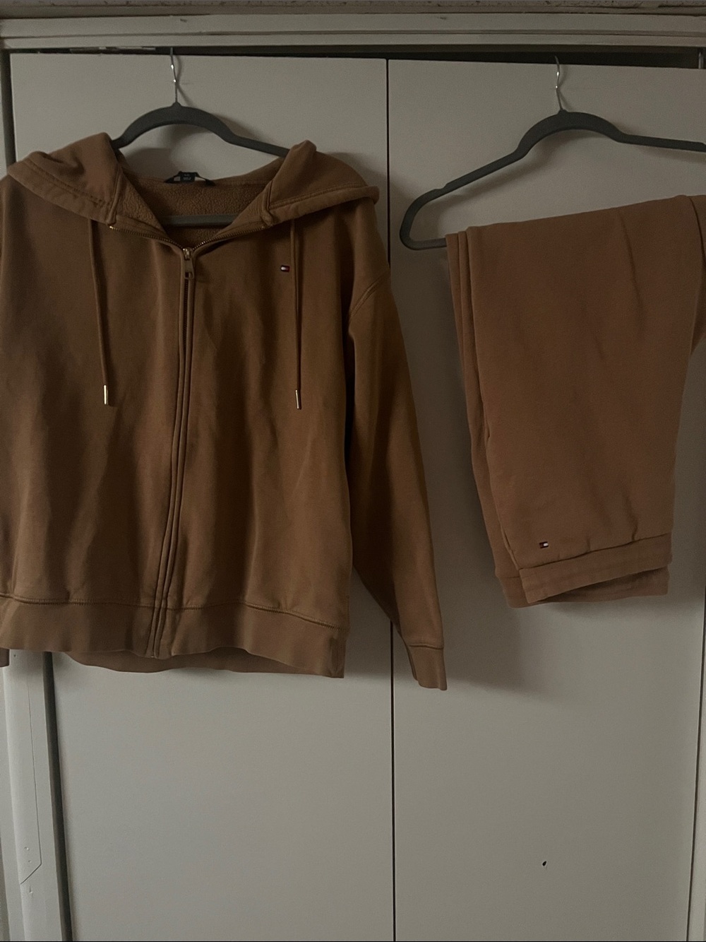 Tommy Hilfiger Camel Brown Zip Hoodie & Joggers Set